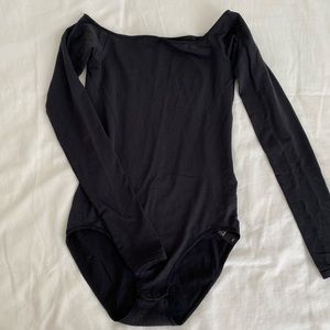 LIGHT ESSENTIAL OFF THE SHOULDER BODYSUIT in Black